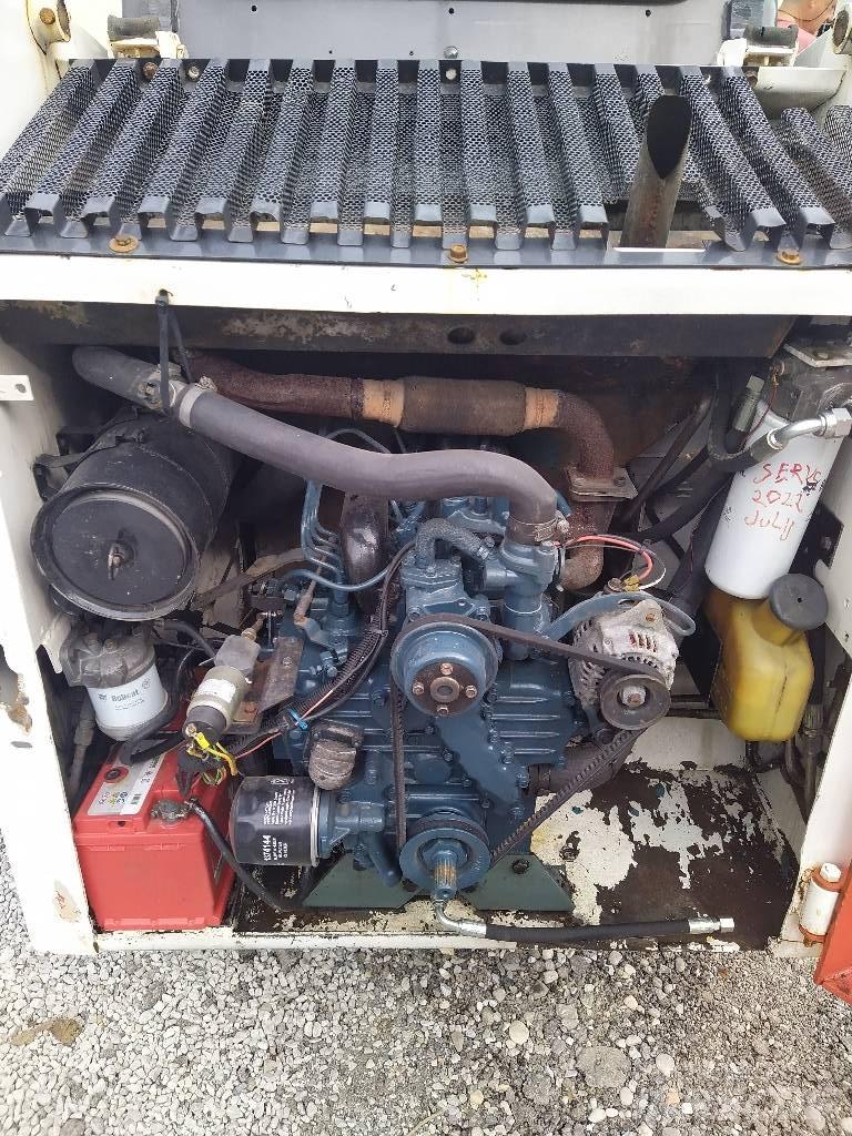 Bobcat 743 B Міні-навантажувачі