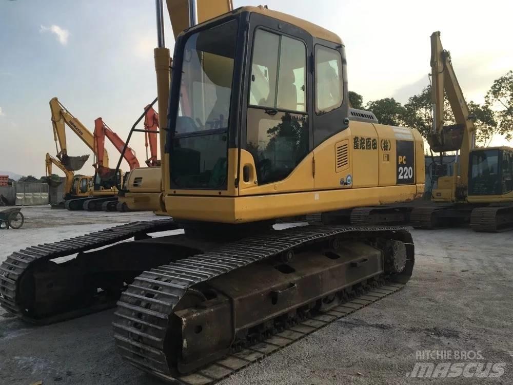 Komatsu pc220-7 Гусеничні екскаватори
