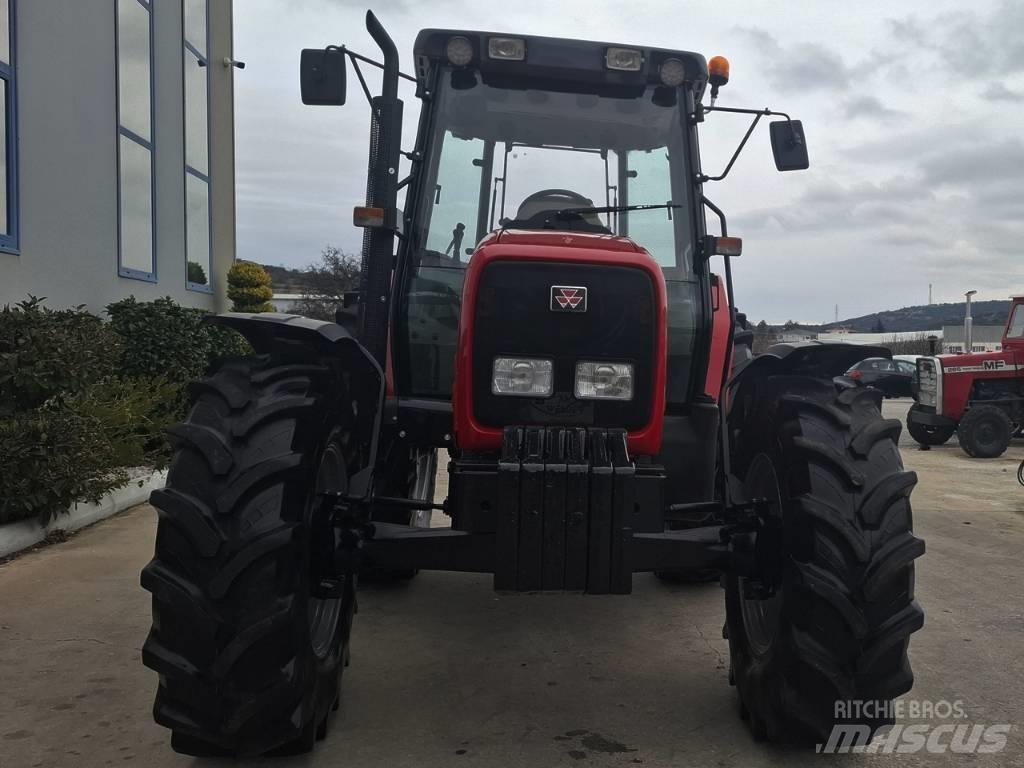 Massey Ferguson 4345 Трактори