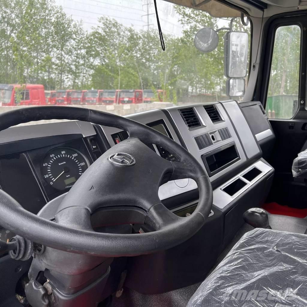 Shacman F3000 6x4 Тягачі