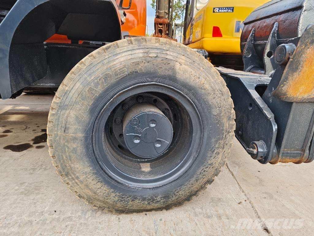 Hyundai R210W-9 Колісні екскаватори