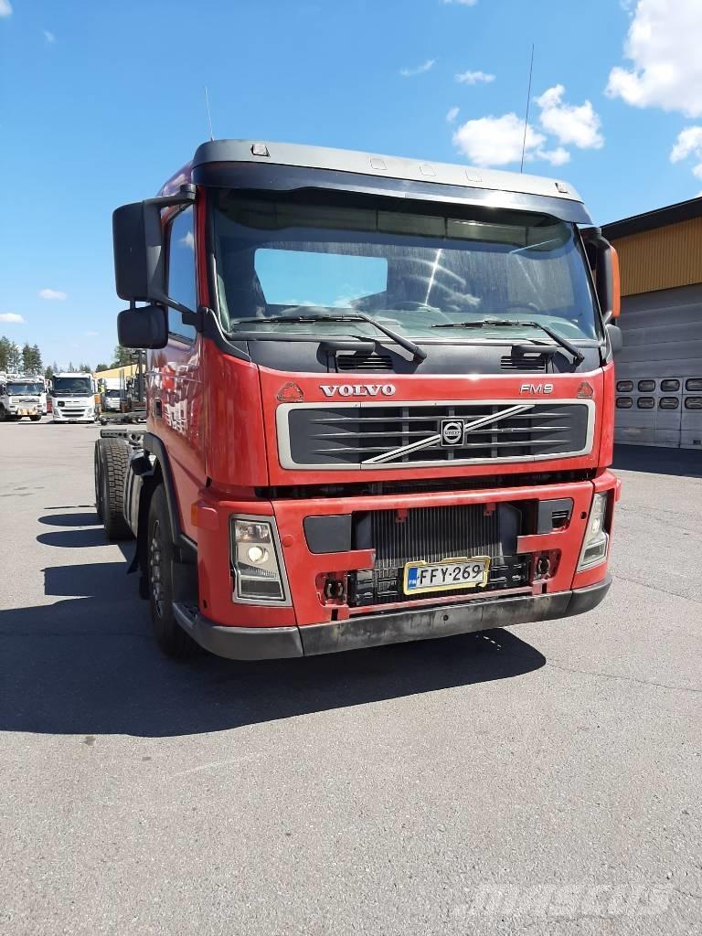 Volvo FM 9 Шасі з кабіною