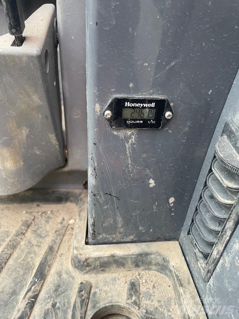 Takeuchi TB 235 Міні-екскаватори < 7т