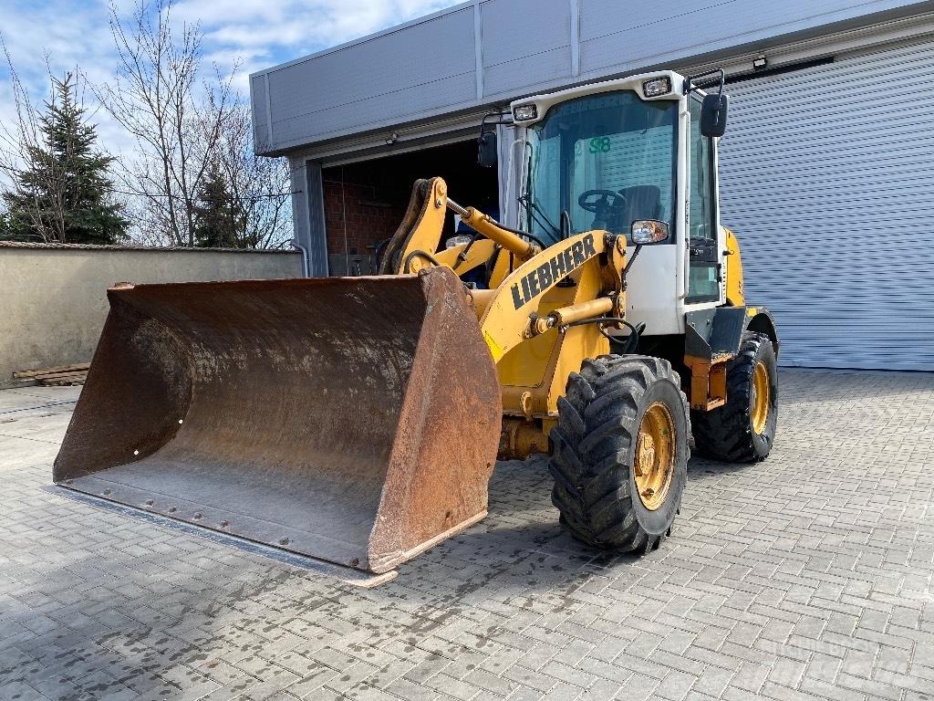 Liebherr 506 Stereo Фронтальні навантажувачі