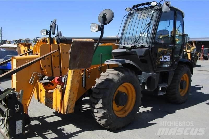 JCB 540-170 Вантажівки / спеціальні