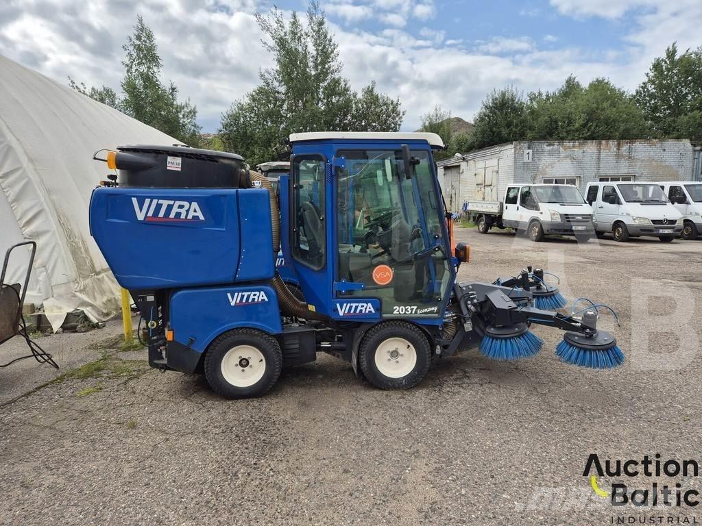Vitra 2037 Economy Підмітальні машини
