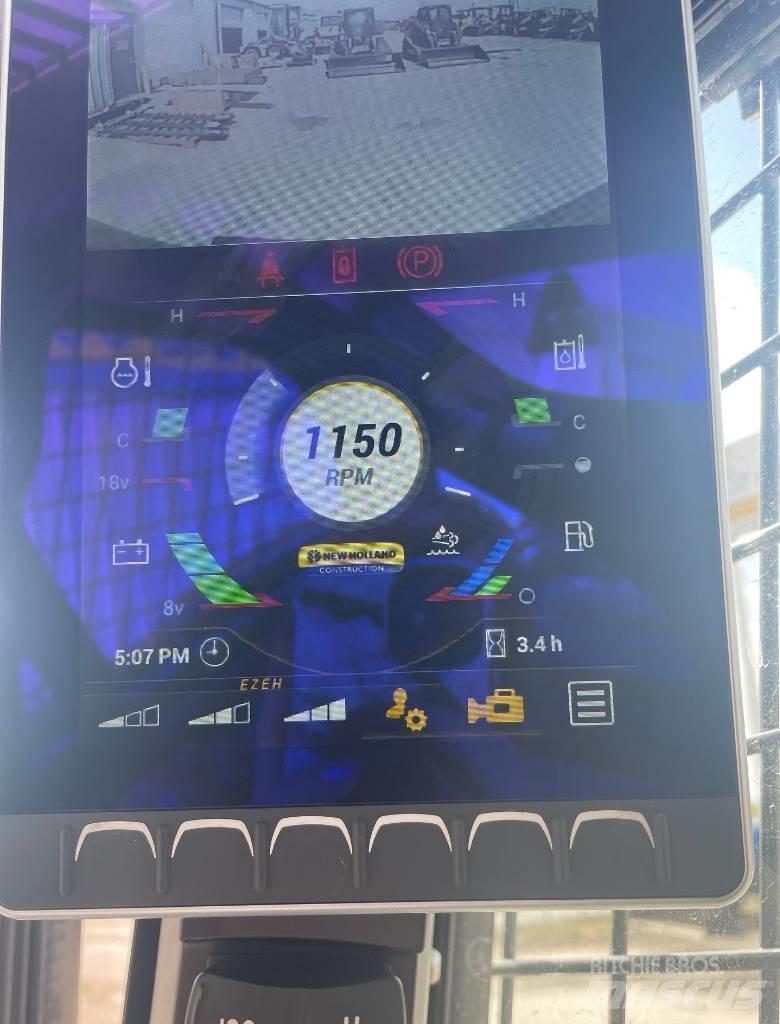New Holland C345 Міні-навантажувачі