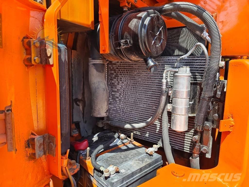 Hitachi ZX 75 Середні екскаватори 7т. - 12т.