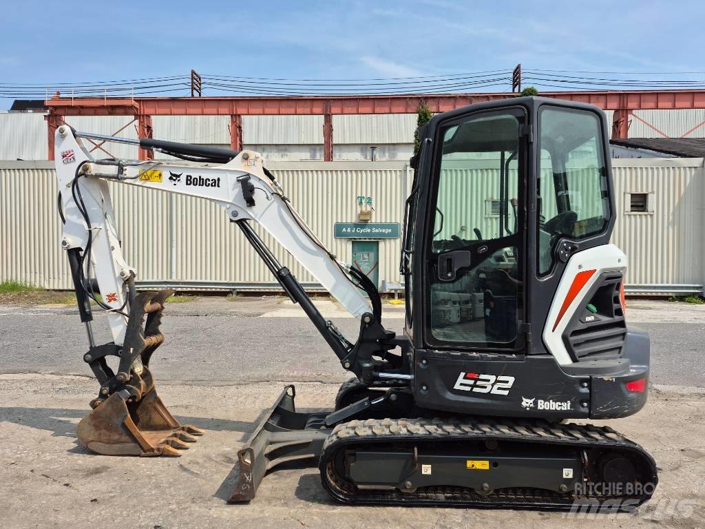 Bobcat E 32i Міні-екскаватори < 7т