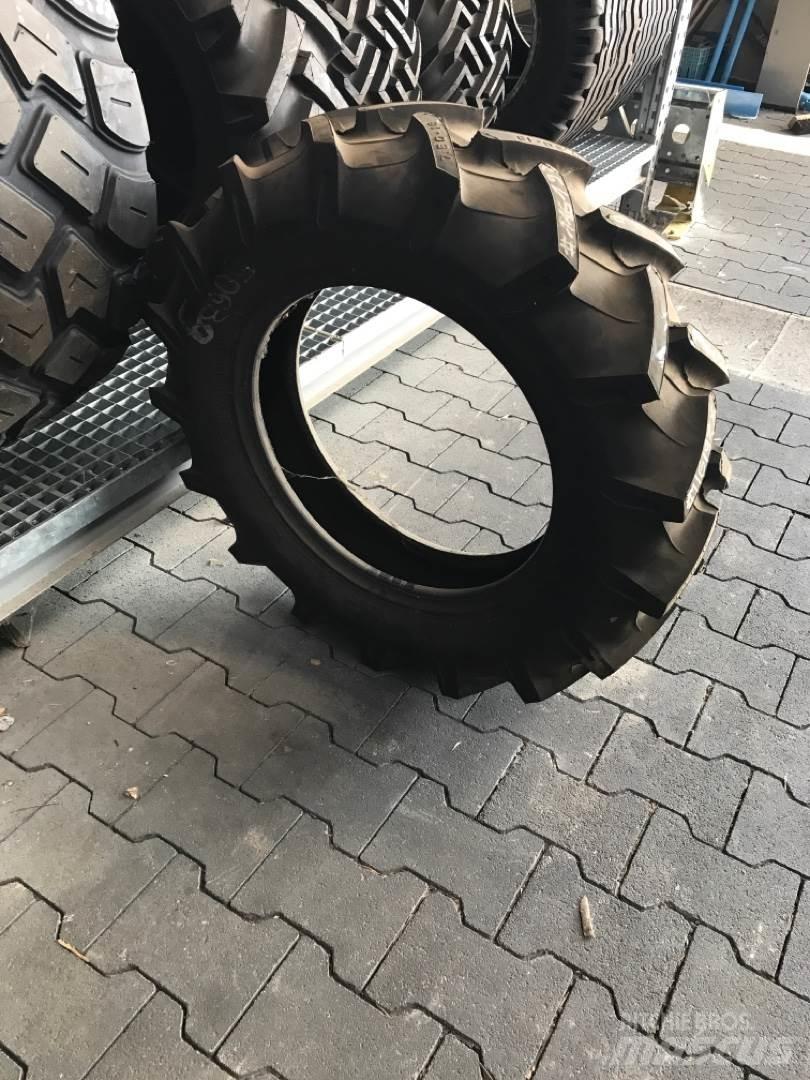 Pirelli 7.50-18 Колеса