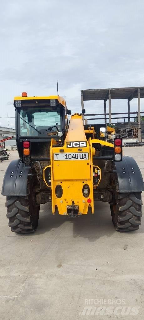 JCB 532-70AGS Багатофункціональне обладнання для вантажних і землекопальних робіт
