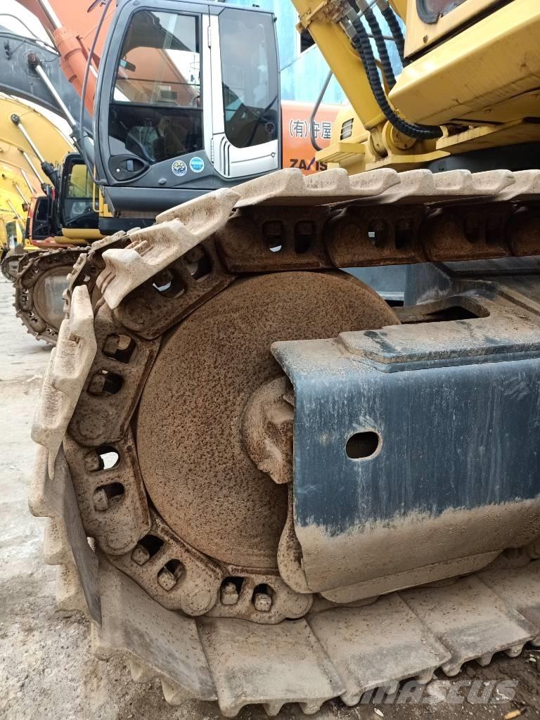 Komatsu PC400-7 Гусеничні екскаватори