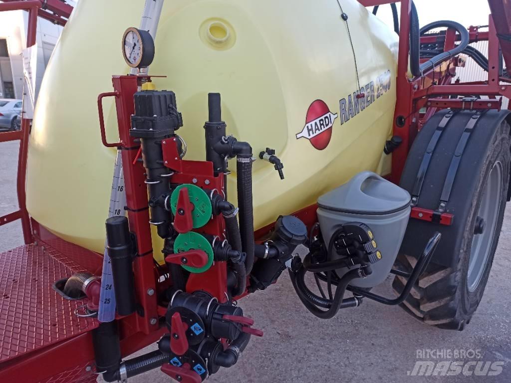 Hardi Ranger 2500 Причіпні обприскувачі