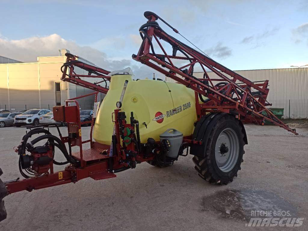 Hardi Ranger 2500 Причіпні обприскувачі