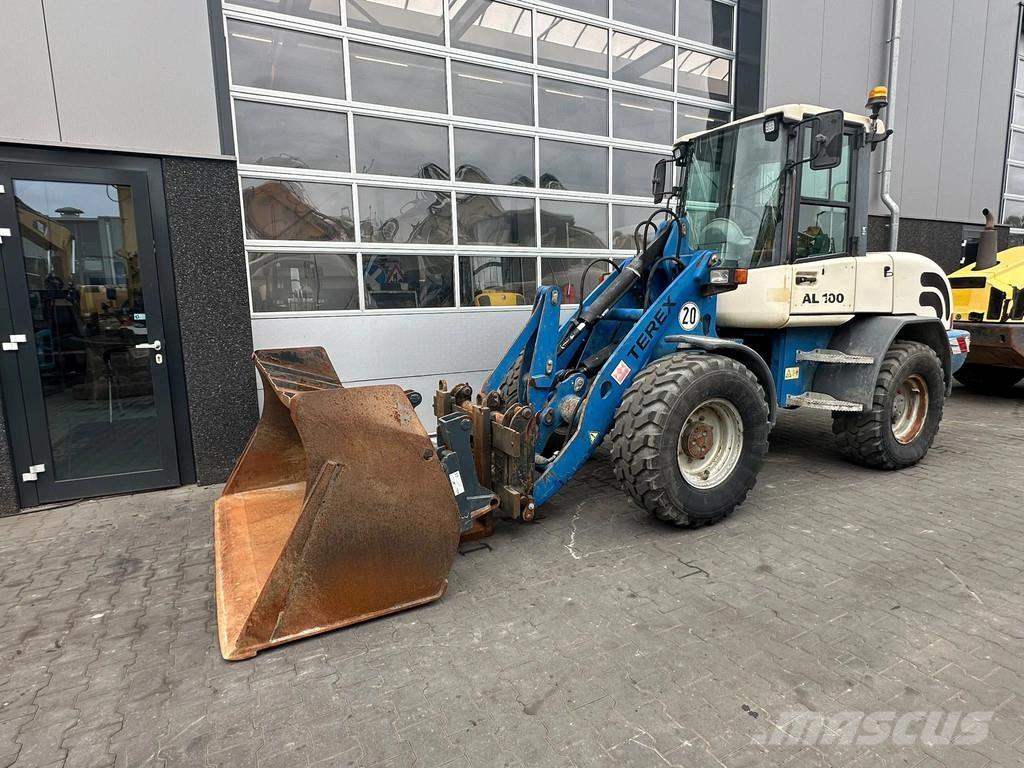 Terex AL100 Фронтальні навантажувачі