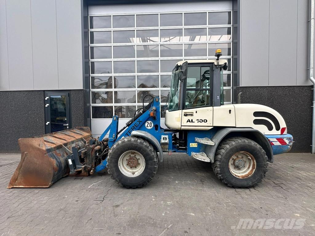 Terex AL100 Фронтальні навантажувачі