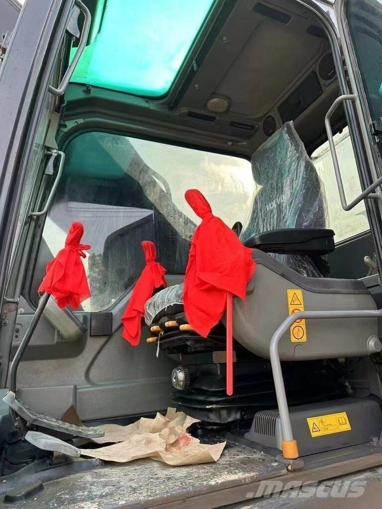 Volvo EC 290 Гусеничні екскаватори