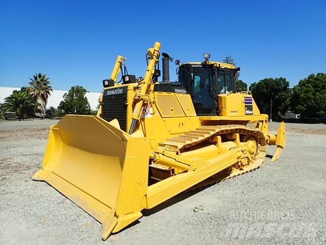 Komatsu D155AXi-8 Гусеничні бульдозери