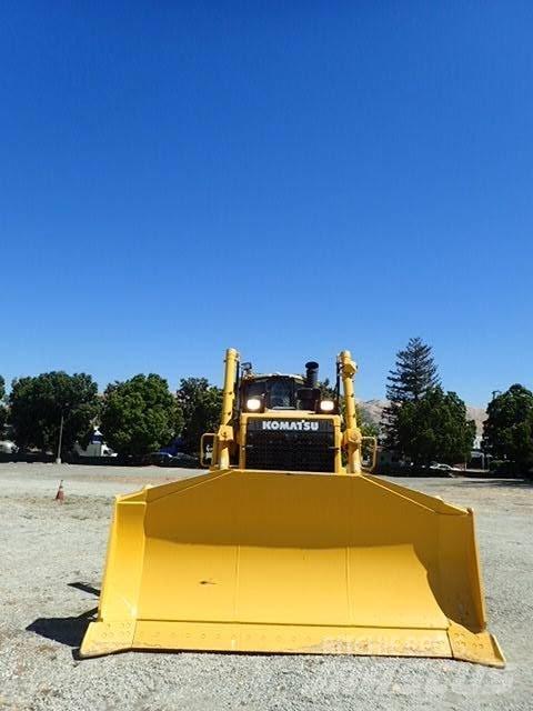 Komatsu D155AXi-8 Гусеничні бульдозери