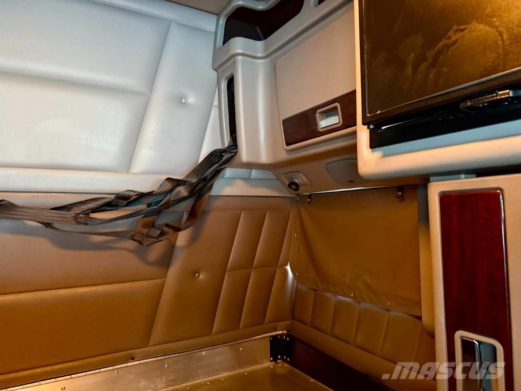 Peterbilt 389 Тягачі