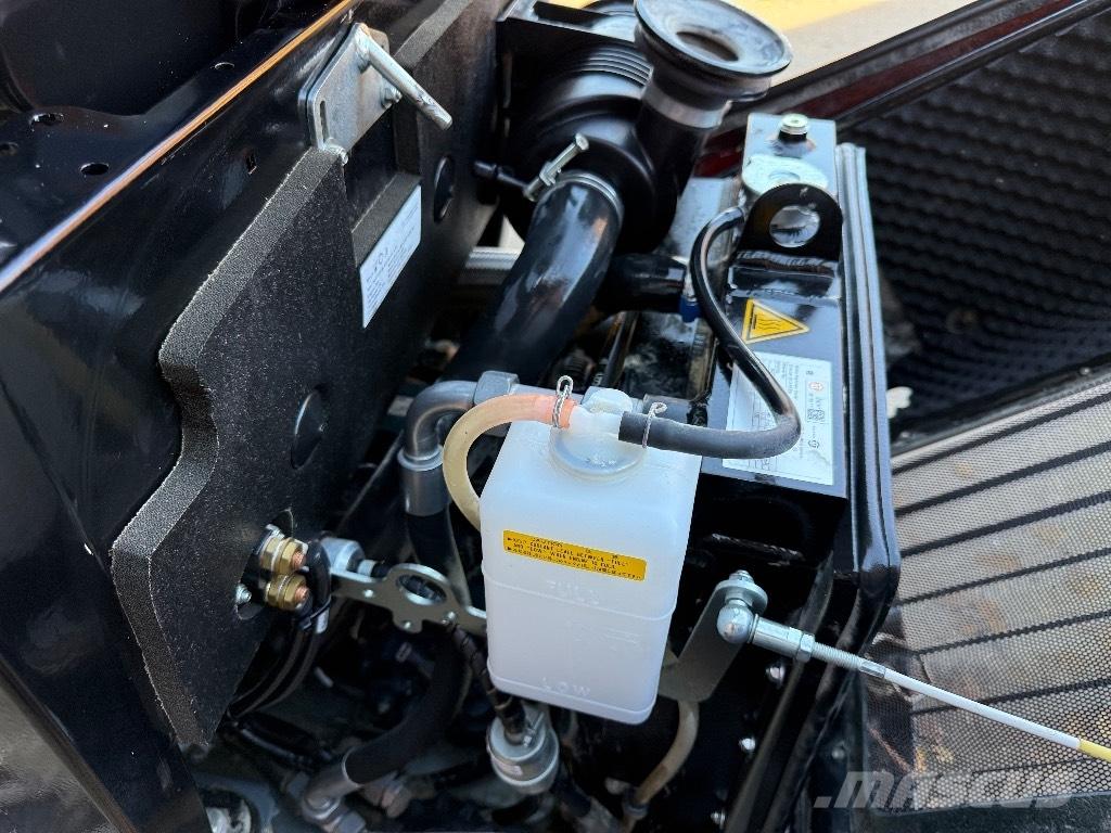 GiANT G 1500 X-tra Малі навантажувачі