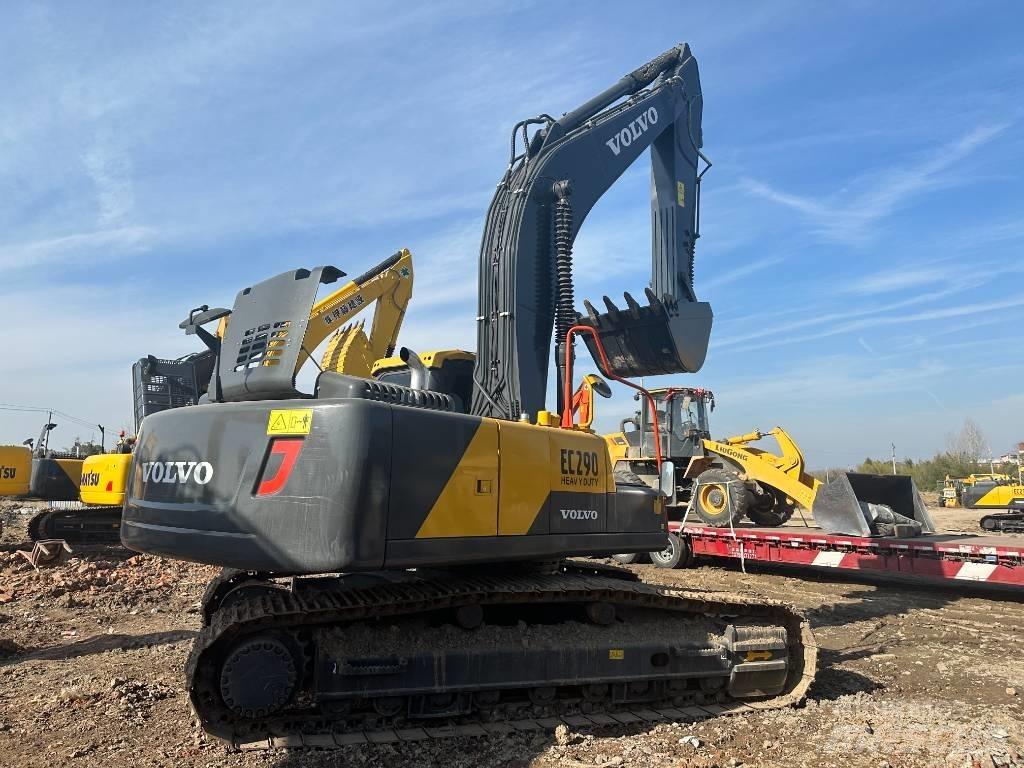 Volvo EC 290 Гусеничні екскаватори