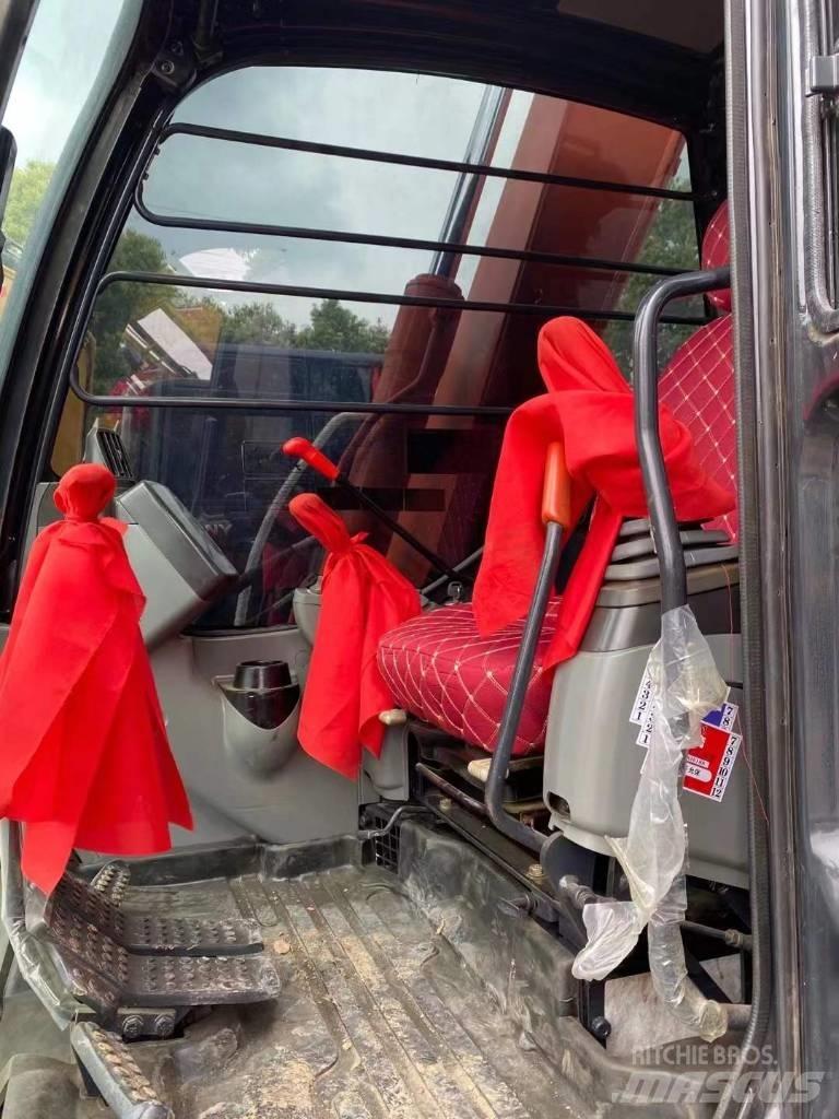 Hitachi zaxis70 Гусеничні екскаватори