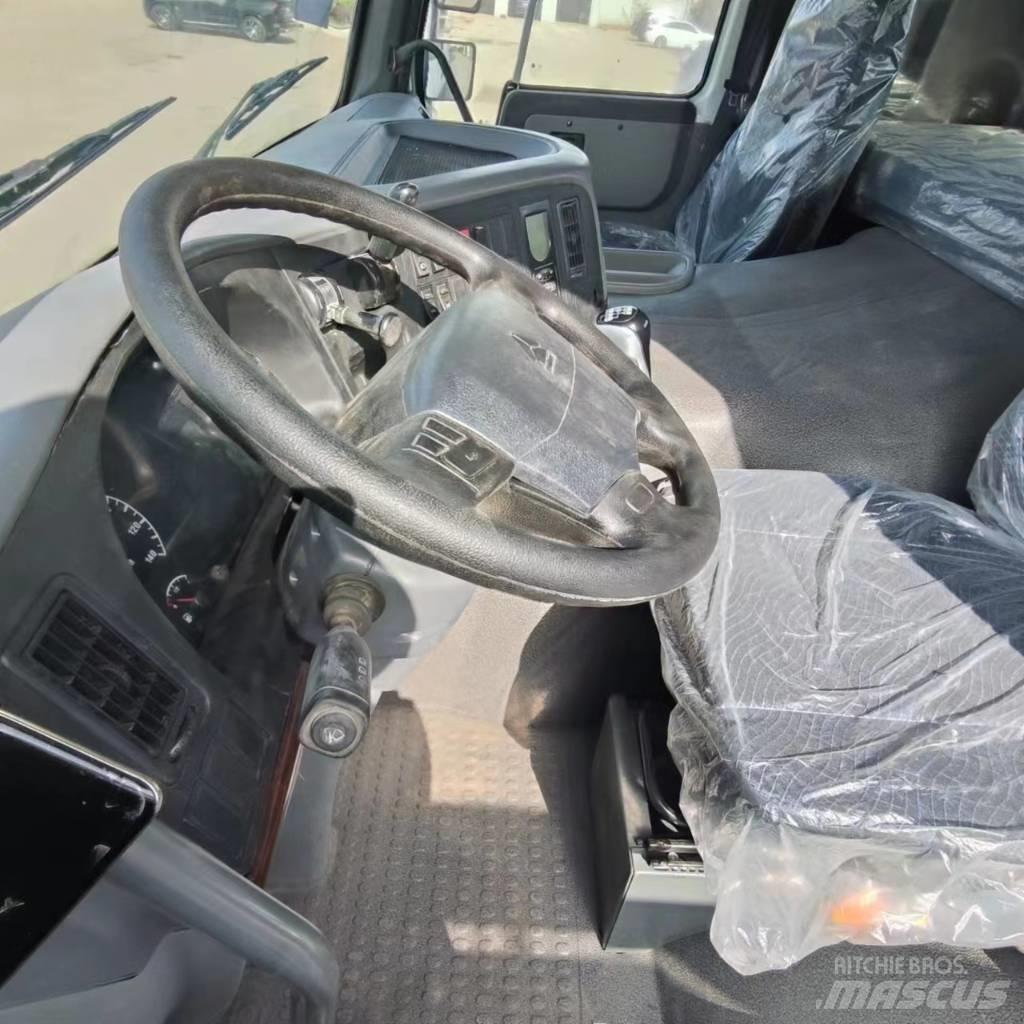 Howo Tractor 375 Тягачі
