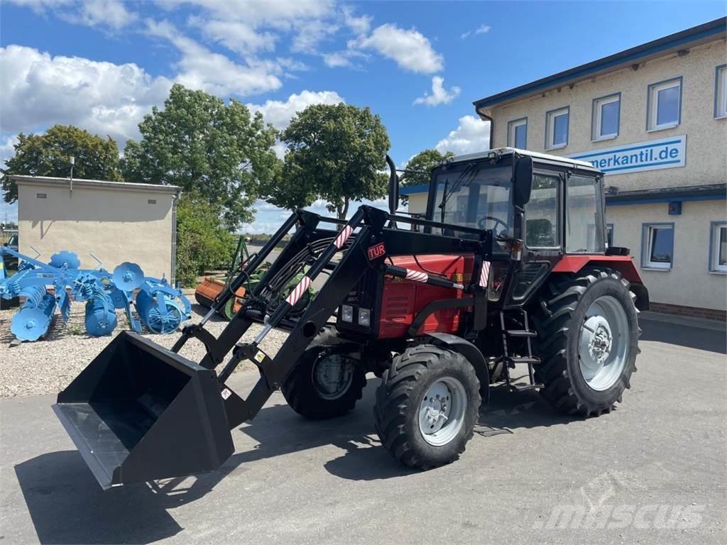 Belarus MTS 820 + FL Трактори