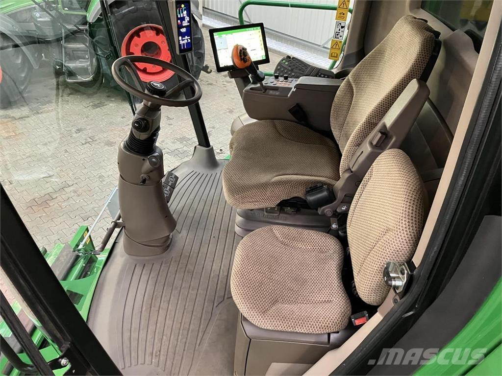 John Deere T560 Зернозбиральні комбайни