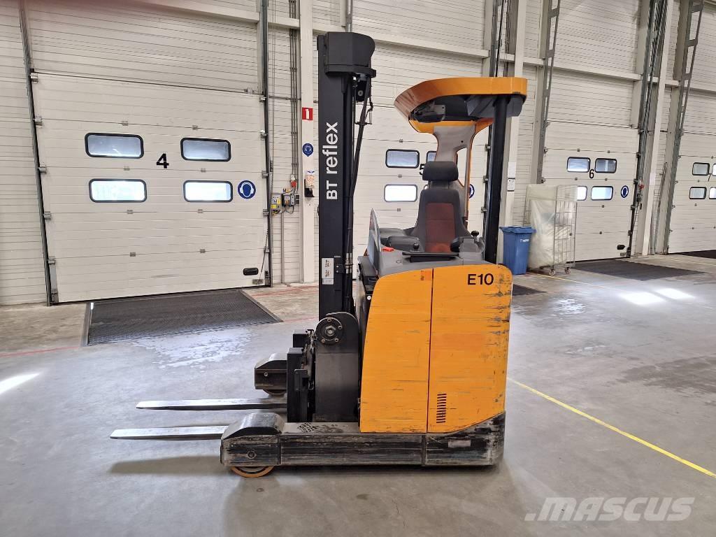 Toyota RRE140 Річ-трак із високим підйомом