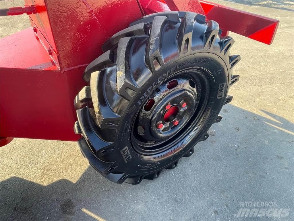 Weidemann 1302 Малі навантажувачі