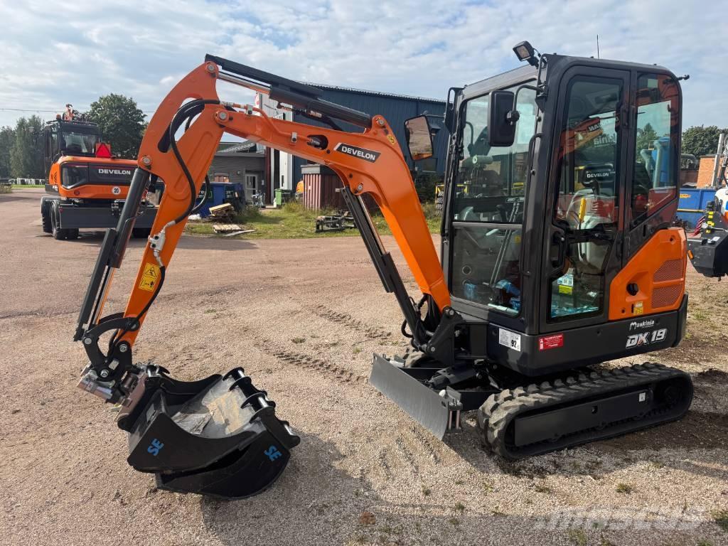 Develon DX 19-7 Міні-екскаватори < 7т