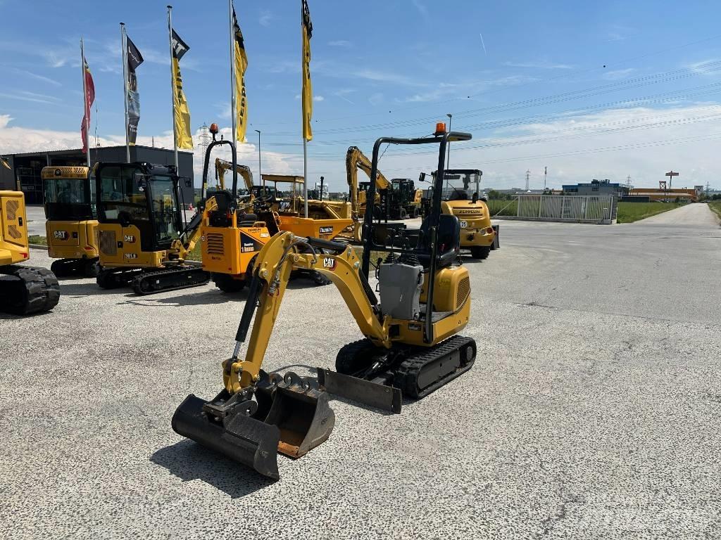 CAT 300.9 D Міні-екскаватори < 7т