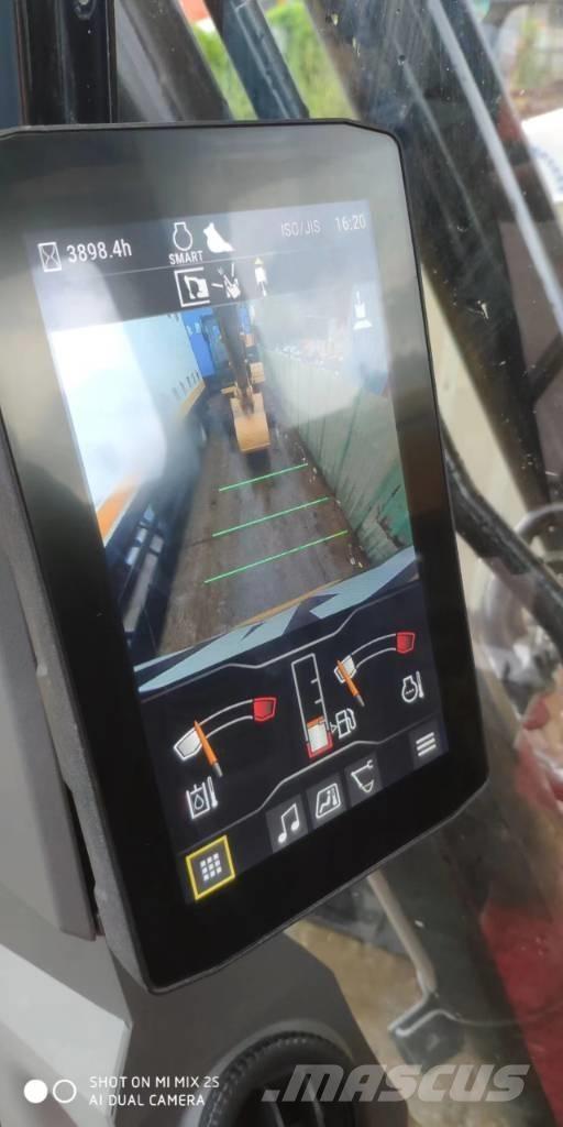CAT 320 Гусеничні екскаватори
