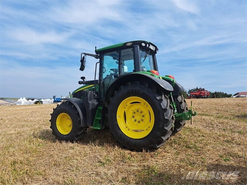 John Deere 6110M Трактори