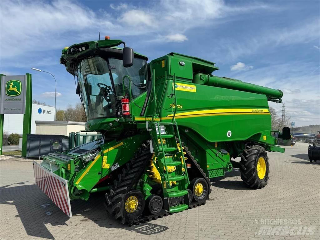 John Deere T670 Зернозбиральні комбайни