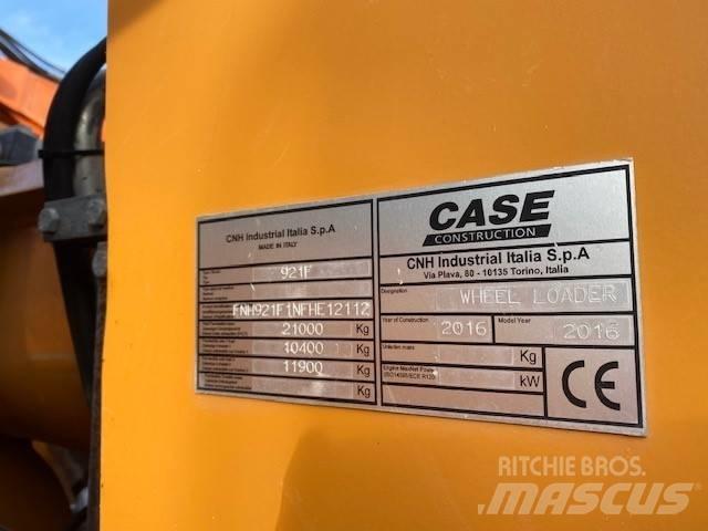 CASE 921F Фронтальні навантажувачі