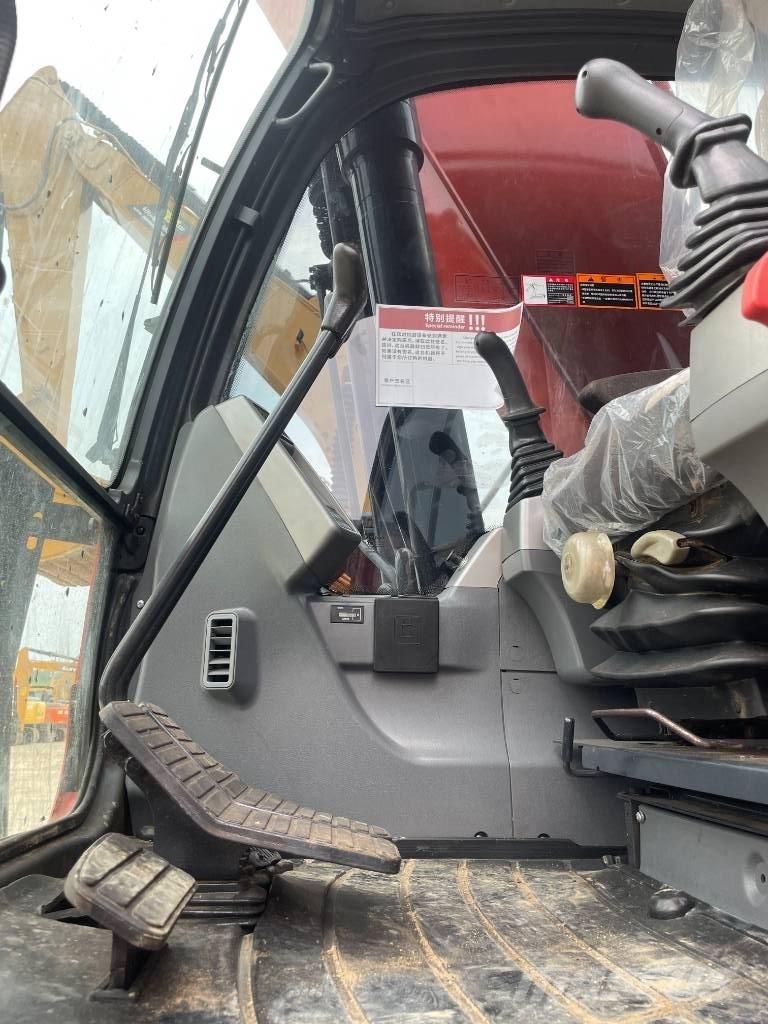 Doosan DX225LCA Гусеничні екскаватори