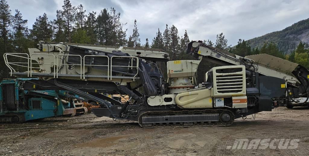 Metso LT 220 D Мобільні дробарки