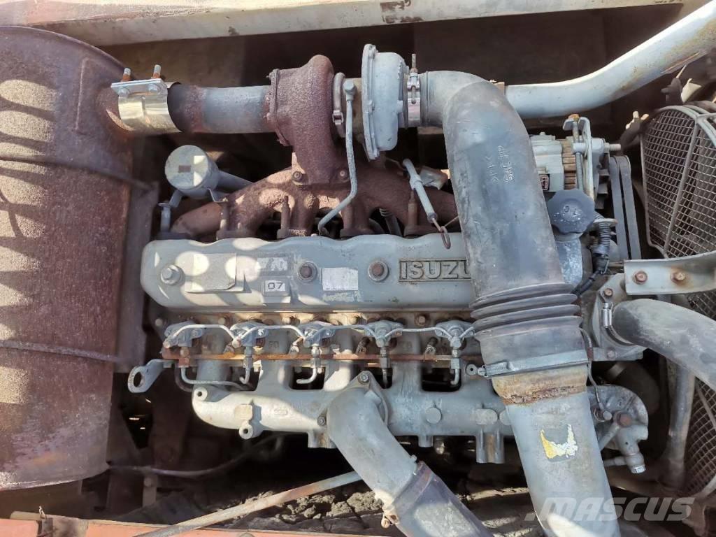 Hitachi ZX 210 W Колісні екскаватори