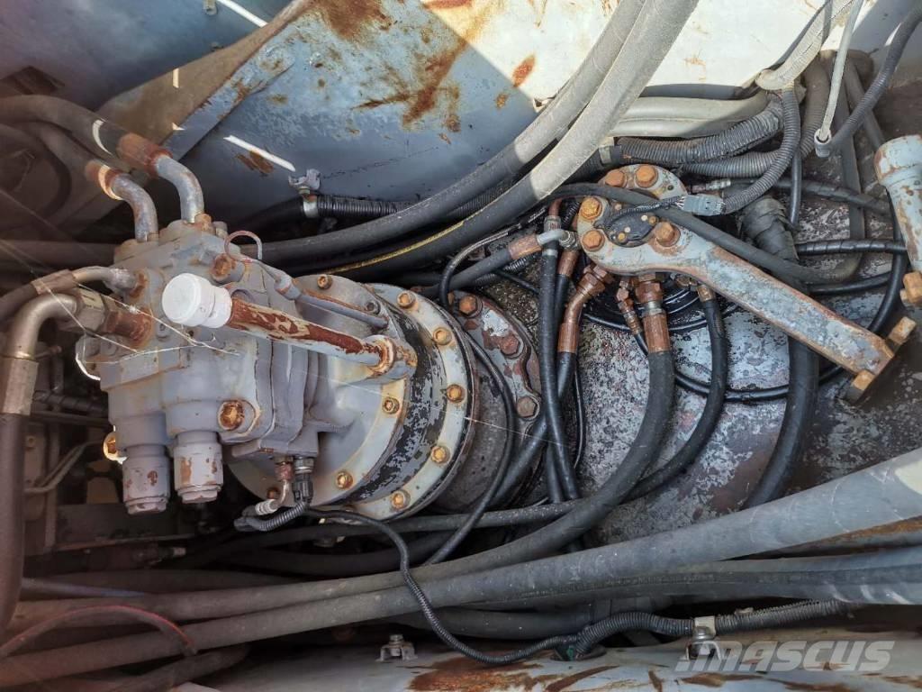 Hitachi ZX 210 W Колісні екскаватори