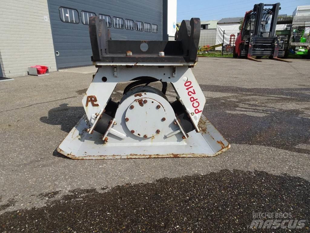 Pladdet PCP210 Віброзанурювачі
