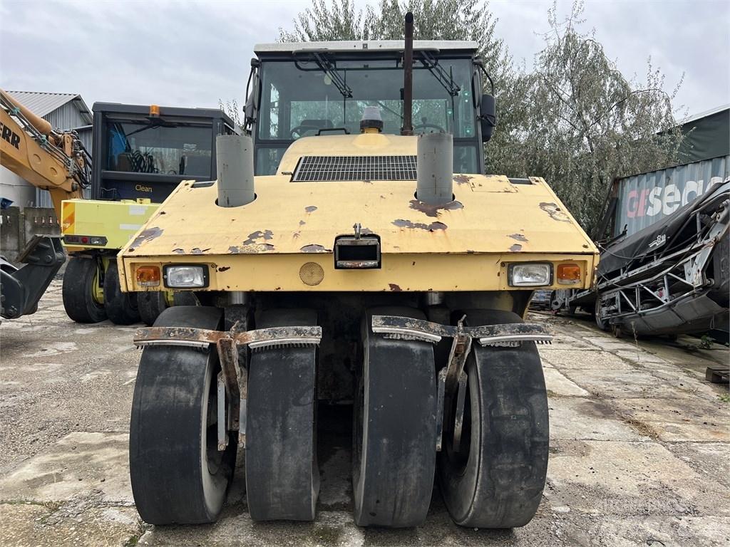 Stavostroj VP 2400 Пневматичні катки