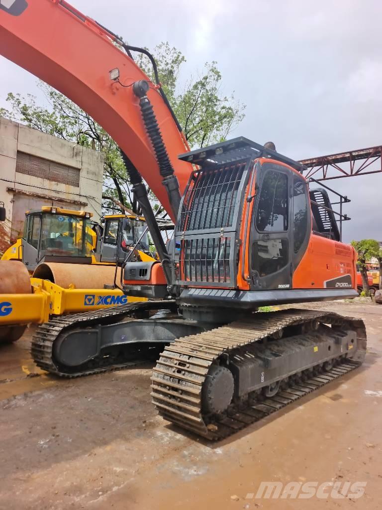 Doosan DX 300LC-9C Гусеничні екскаватори