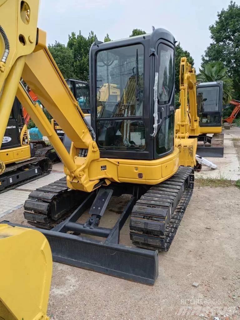 Komatsu PC 30 Міні-екскаватори < 7т