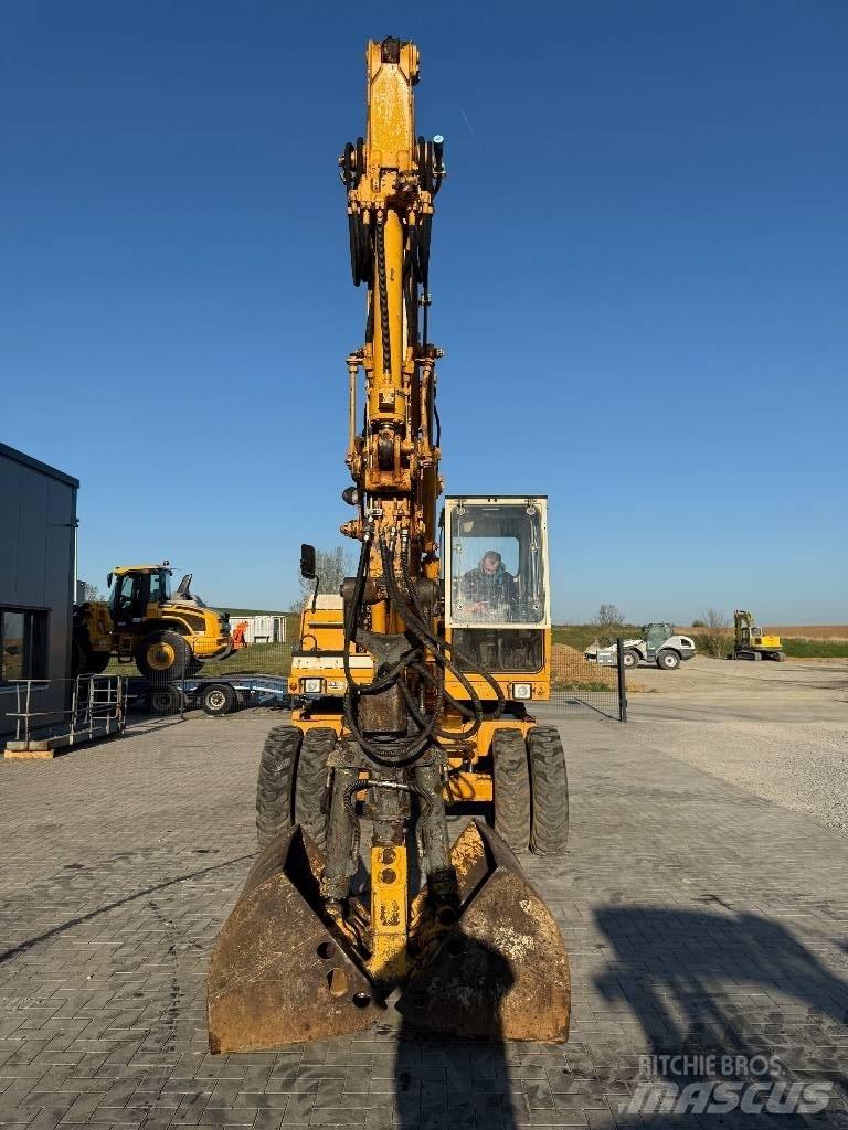 Liebherr A 900 C Колісні екскаватори