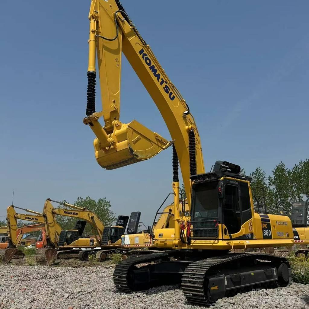 Komatsu 360 Гусеничні екскаватори