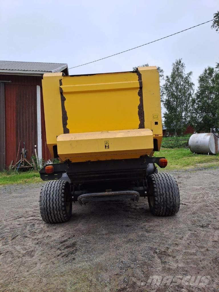 New Holland BR 7060 Рулонні прес-підбирачі