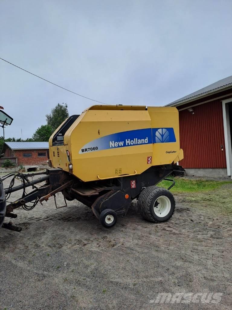 New Holland BR 7060 Рулонні прес-підбирачі